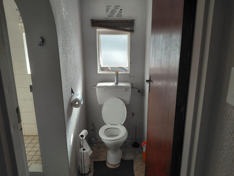 To Let 1 Bedroom Property for Rent in Monte Vista Western Cape